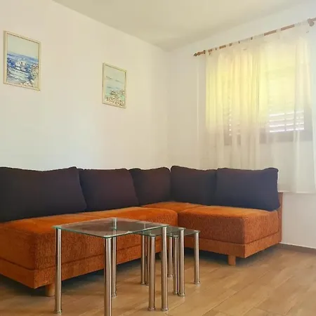 בית נופש House Lili *